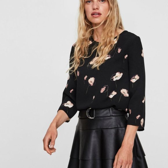 3/4 sleeve FLORAL PRINT BLOUSE - Picture 2 of 2